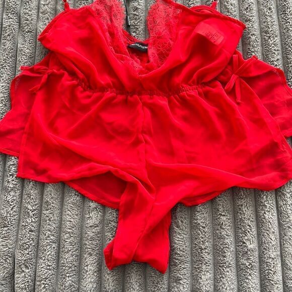 PrettyLittleThing Lace Trim Romper/Teddy NWT - Picture 4 of 6